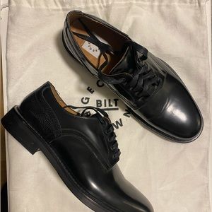 George Brown Bilt black dress shoes, made in Italy!